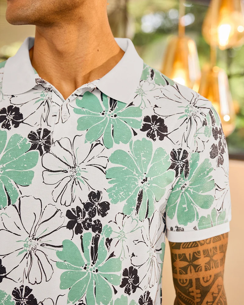 بيواكوف Men's White & Green All Over Printed Polo T-shirt